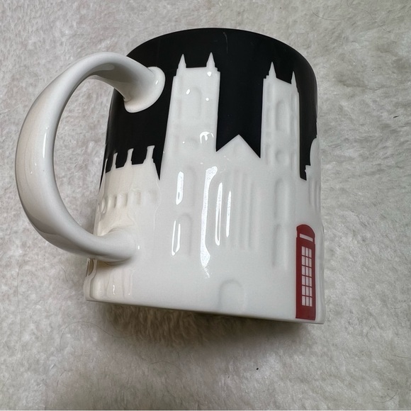 Starbucks Black/White Embossed London Relief Mug City Collection 16 oz - Picture 5 of 8